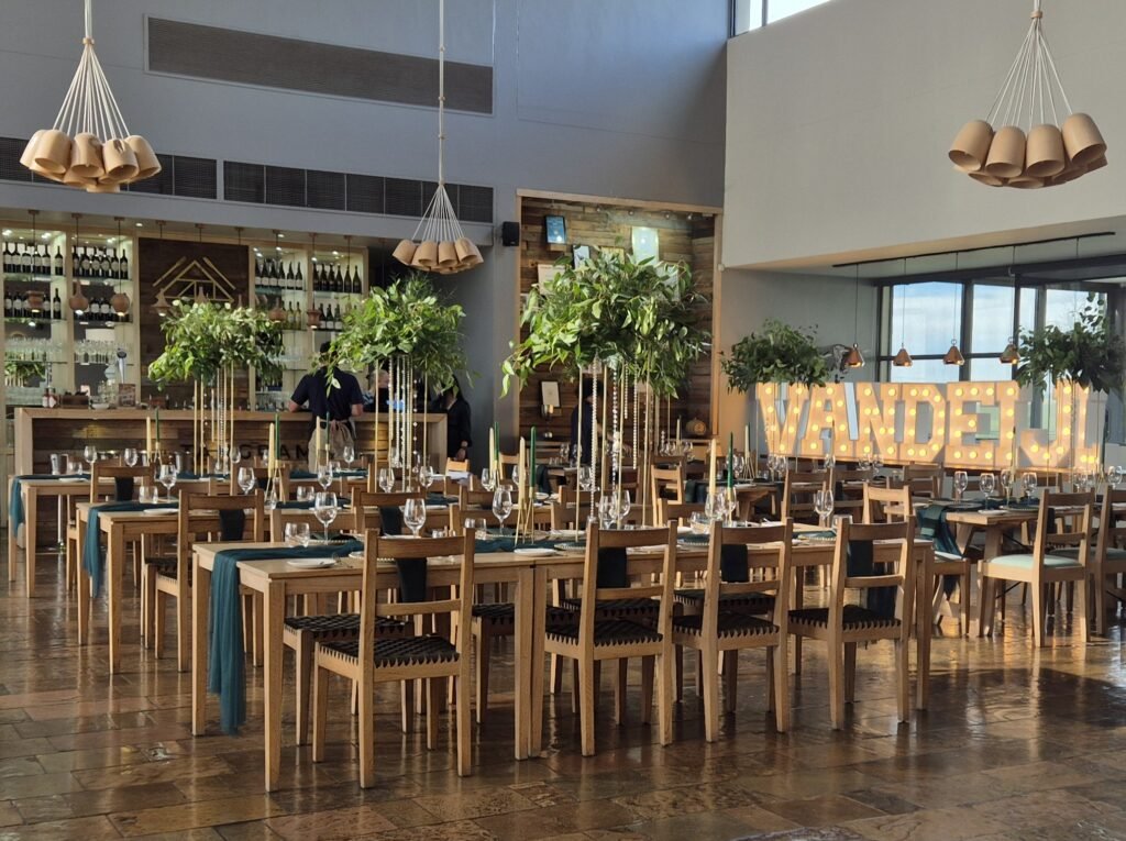 Van Deijl Year End - Durbanville Hills